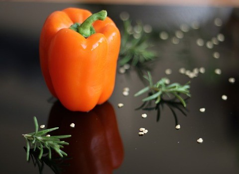 تصویر 2 از قیمت خرید فلفل دلمه ای نارنجی + فروش ویژه